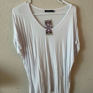 Boohoo big white tee